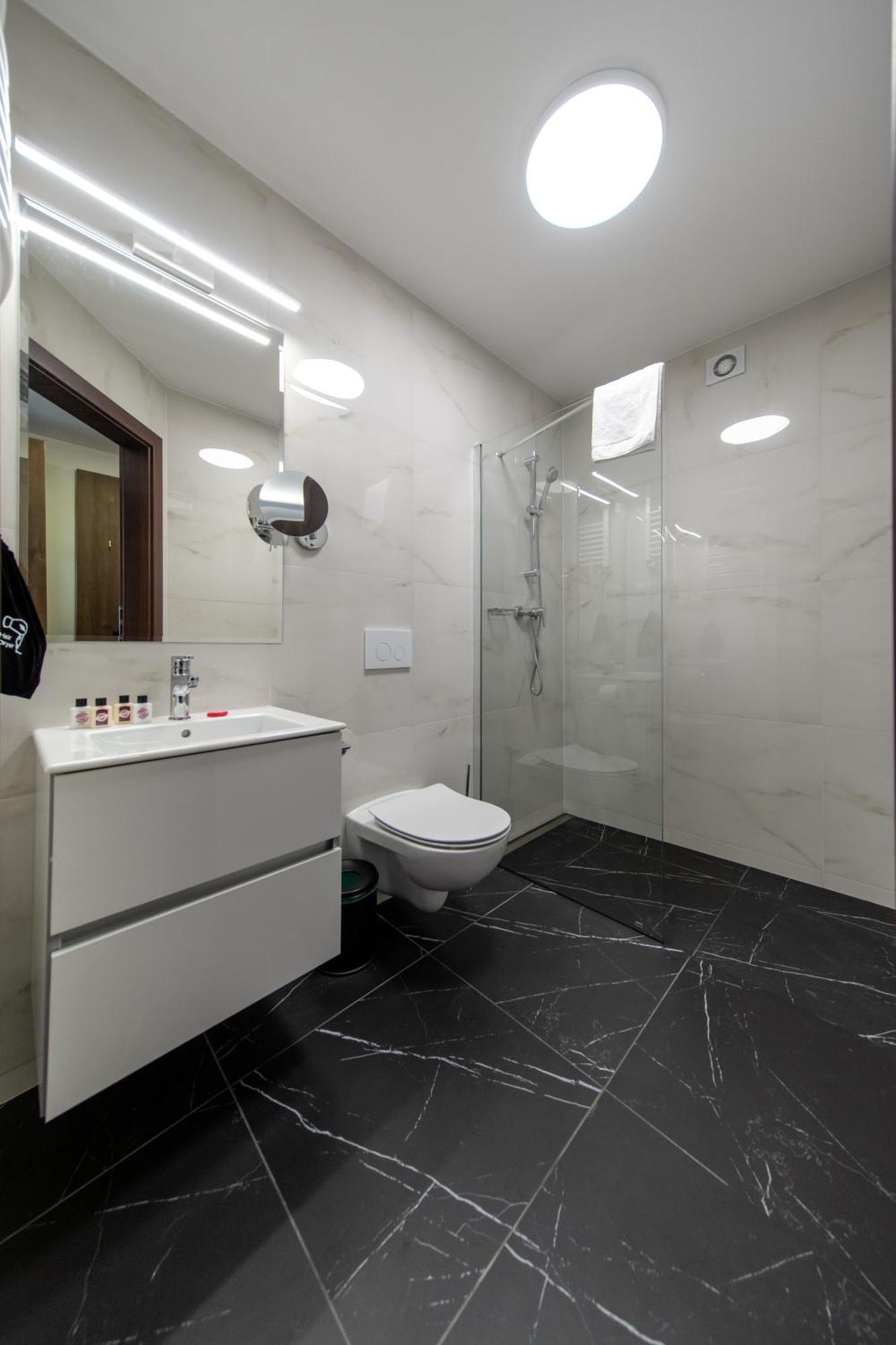 Bed and Breakfast Sleep&Fly Okecie Warsaw Airport Экстерьер фото