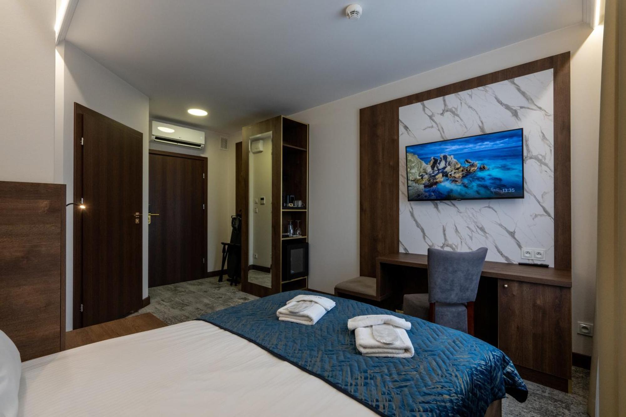 Bed and Breakfast Sleep&Fly Okecie Warsaw Airport Экстерьер фото